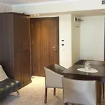 Royal Private 公寓 阳光海滩