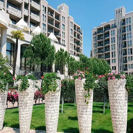 Royal Private * Słoneczny Brzeg